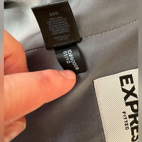 Express Fitted 36R gray suit like new, go to for weddings - Picture 4 of 12